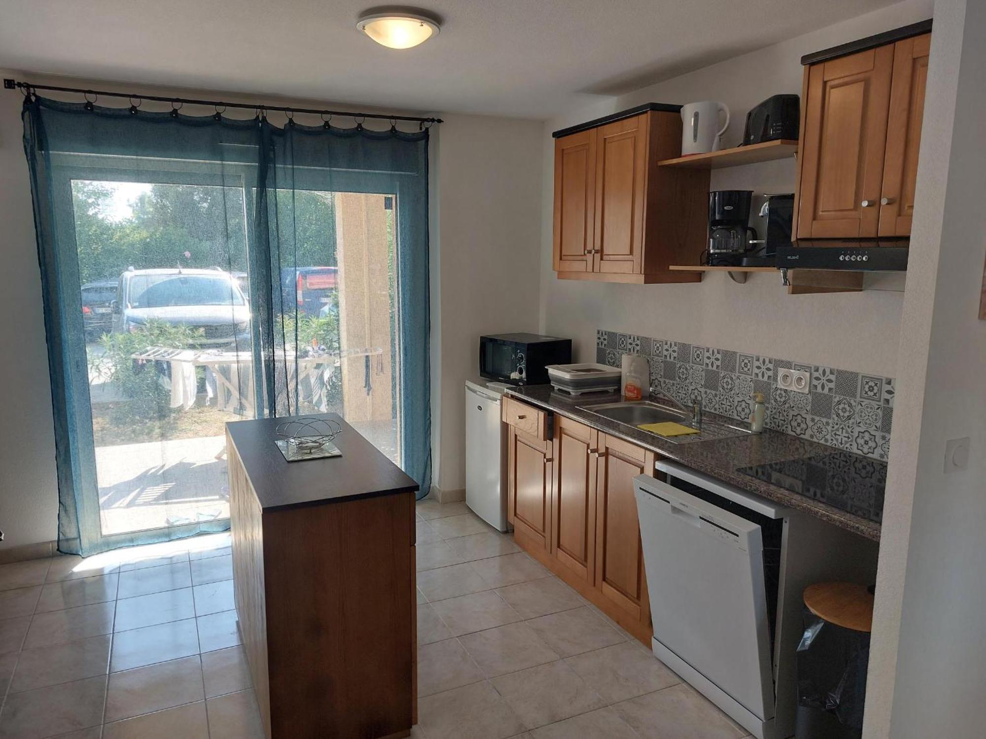Melody Residence: Cozy T2 Apartment with AC and Pool Santa-Maria-Poggio  Exterior photo